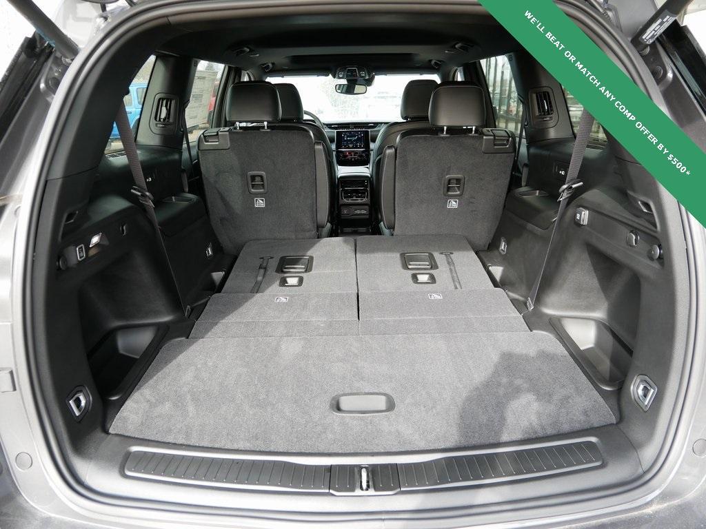 new 2024 Jeep Grand Cherokee L car, priced at $38,750