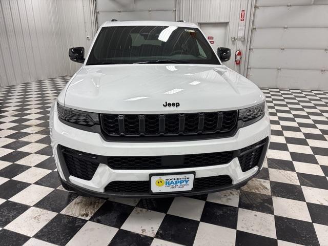 new 2026 Jeep Grand Cherokee car, priced at $46,000