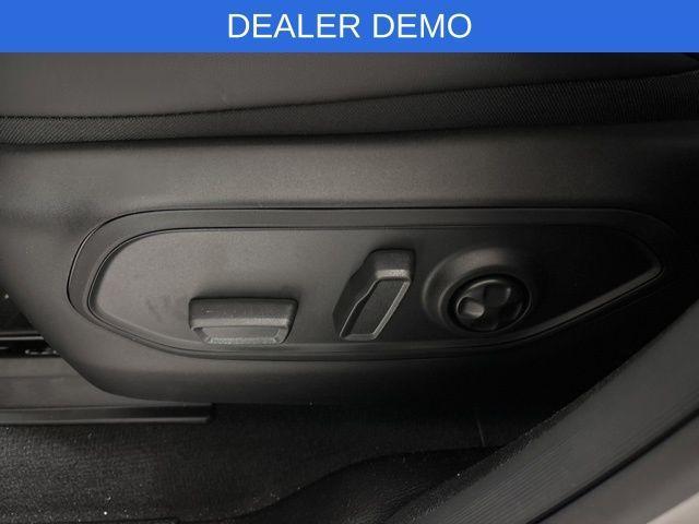 new 2026 Jeep Grand Cherokee car, priced at $42,370