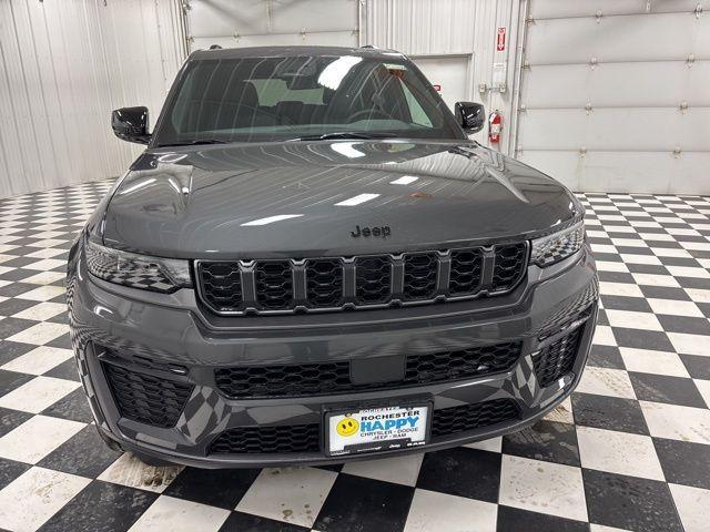 new 2026 Jeep Grand Cherokee car, priced at $42,500