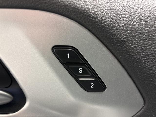 used 2024 Chrysler Pacifica Hybrid car, priced at $28,999