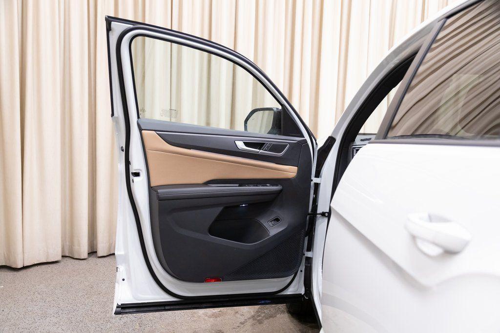 new 2026 Volkswagen Atlas Cross Sport car, priced at $51,133