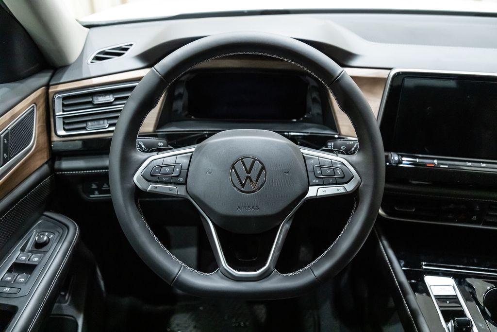 new 2026 Volkswagen Atlas car, priced at $48,075