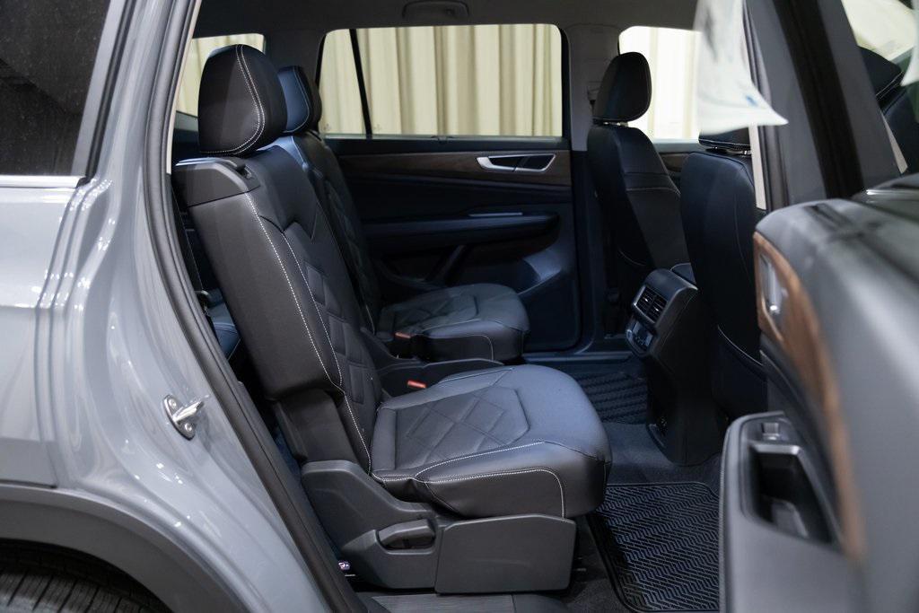 new 2026 Volkswagen Atlas car, priced at $49,075