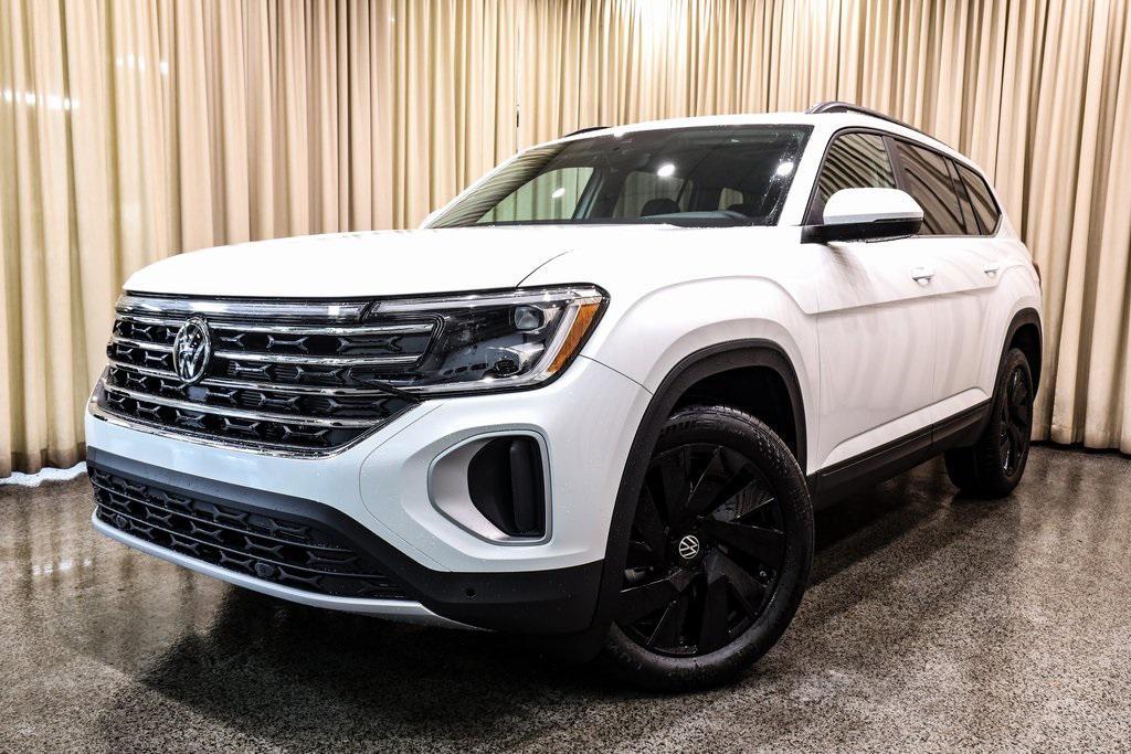 new 2025 Volkswagen Atlas car, priced at $46,182