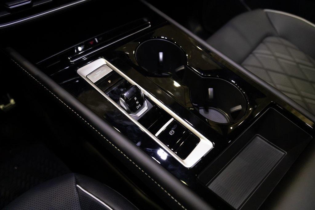 new 2026 Volkswagen Atlas car, priced at $58,398