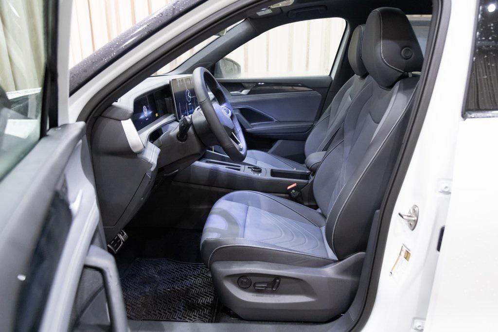 new 2026 Volkswagen Tiguan car, priced at $42,187