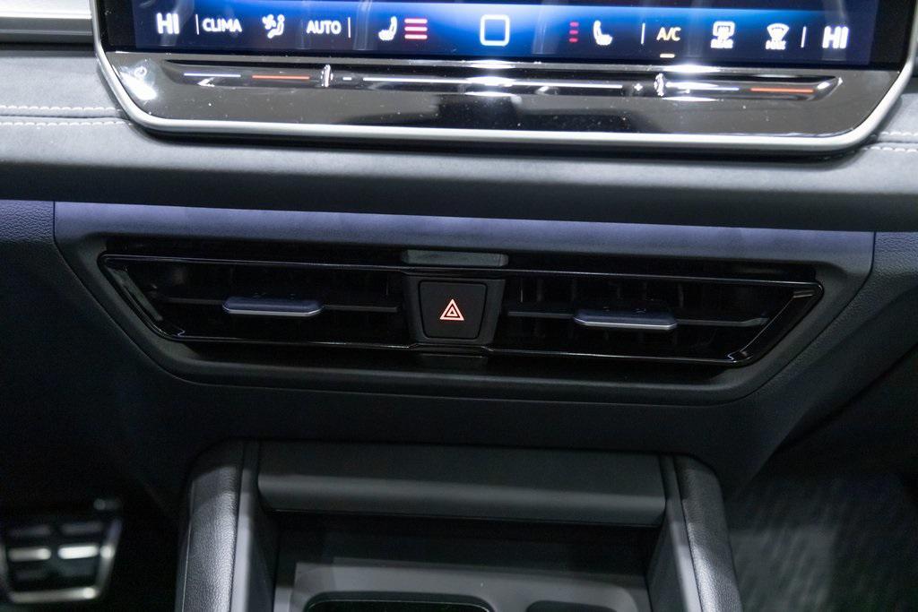 new 2026 Volkswagen Tiguan car, priced at $42,187