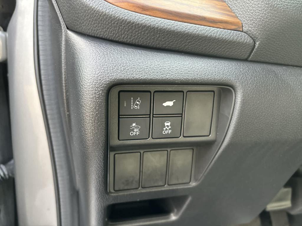 used 2021 Honda CR-V car, priced at $28,990