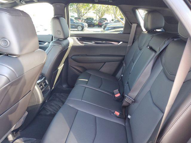 used 2025 Cadillac XT5 car, priced at $45,336