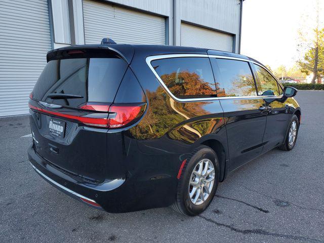 used 2024 Chrysler Pacifica car, priced at $23,981