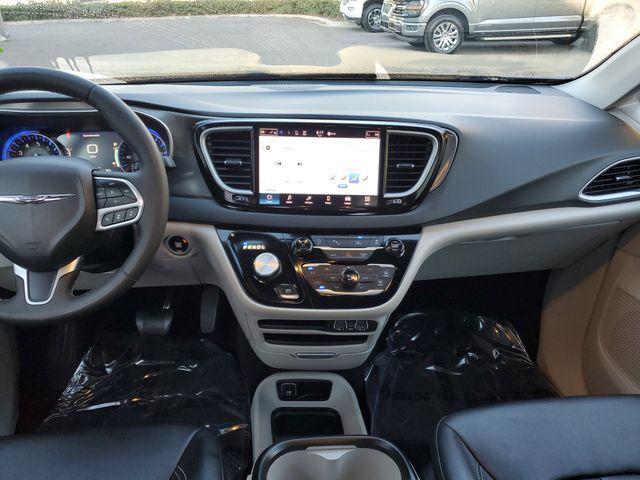 used 2024 Chrysler Pacifica car, priced at $23,981