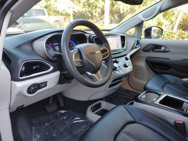 used 2024 Chrysler Pacifica car, priced at $23,981