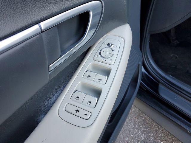 used 2023 Hyundai Sonata Hybrid car, priced at $17,981