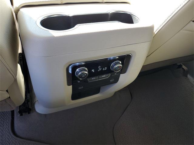 used 2024 GMC Yukon car, priced at $65,955