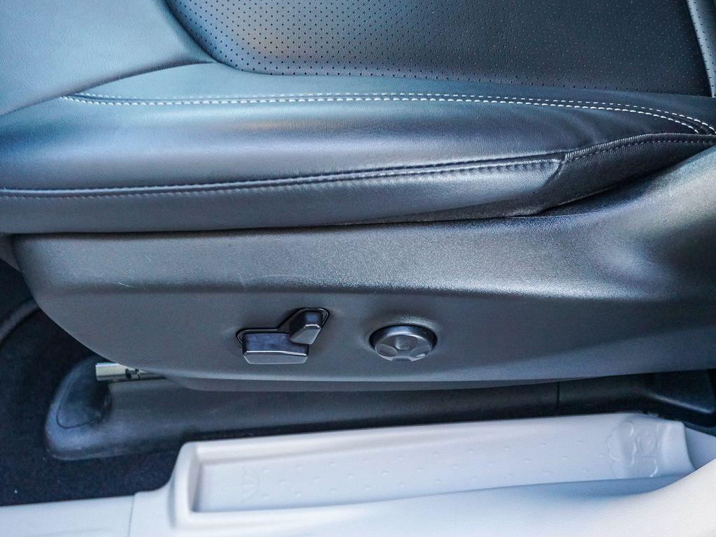 used 2024 Chrysler Pacifica car, priced at $24,442