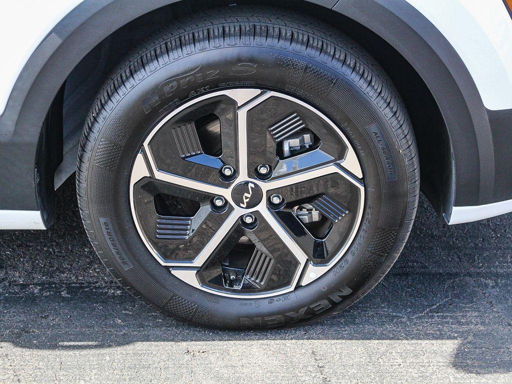 used 2024 Kia Niro car, priced at $27,491