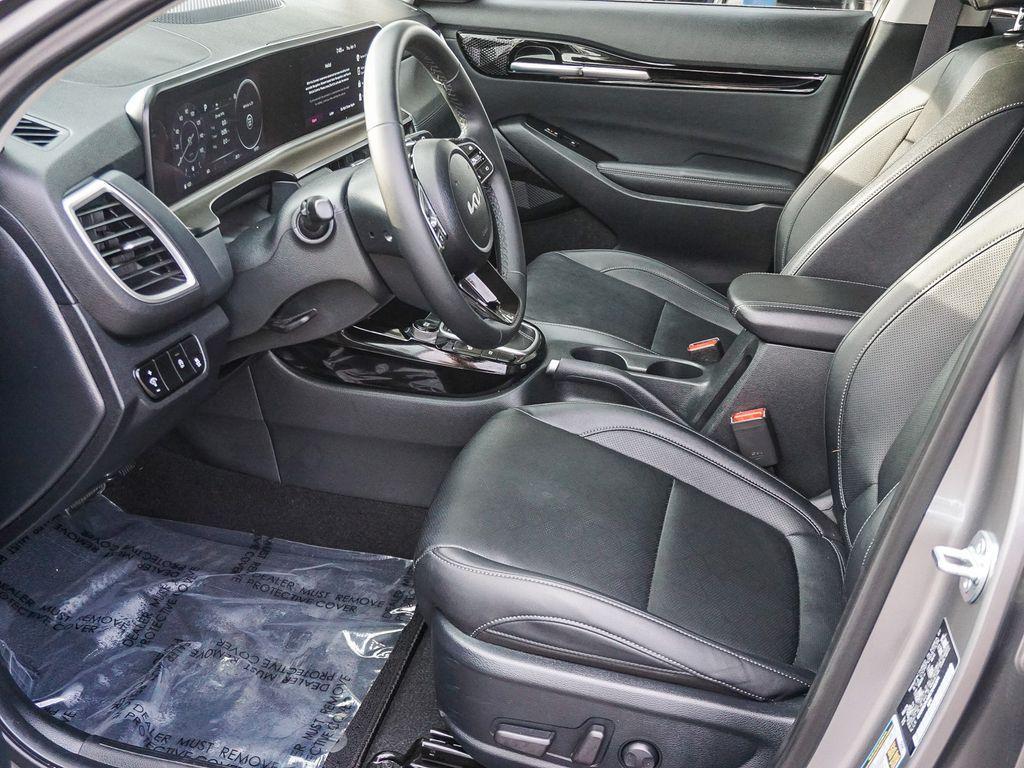 used 2024 Kia Seltos car, priced at $24,132