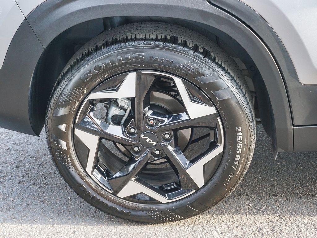 used 2024 Kia Seltos car, priced at $24,132