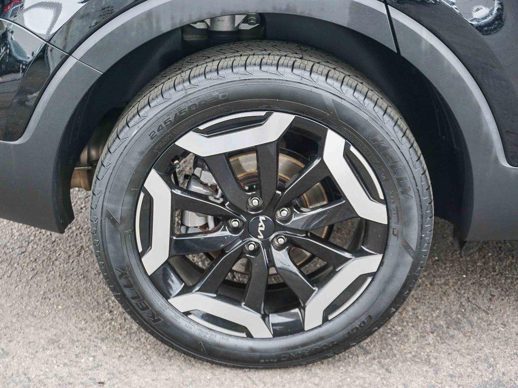 used 2024 Kia Telluride car, priced at $33,212