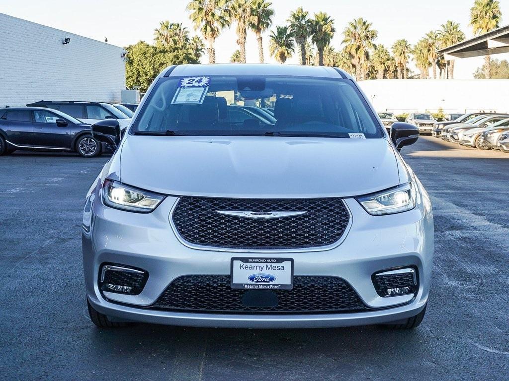 used 2024 Chrysler Pacifica car, priced at $24,144