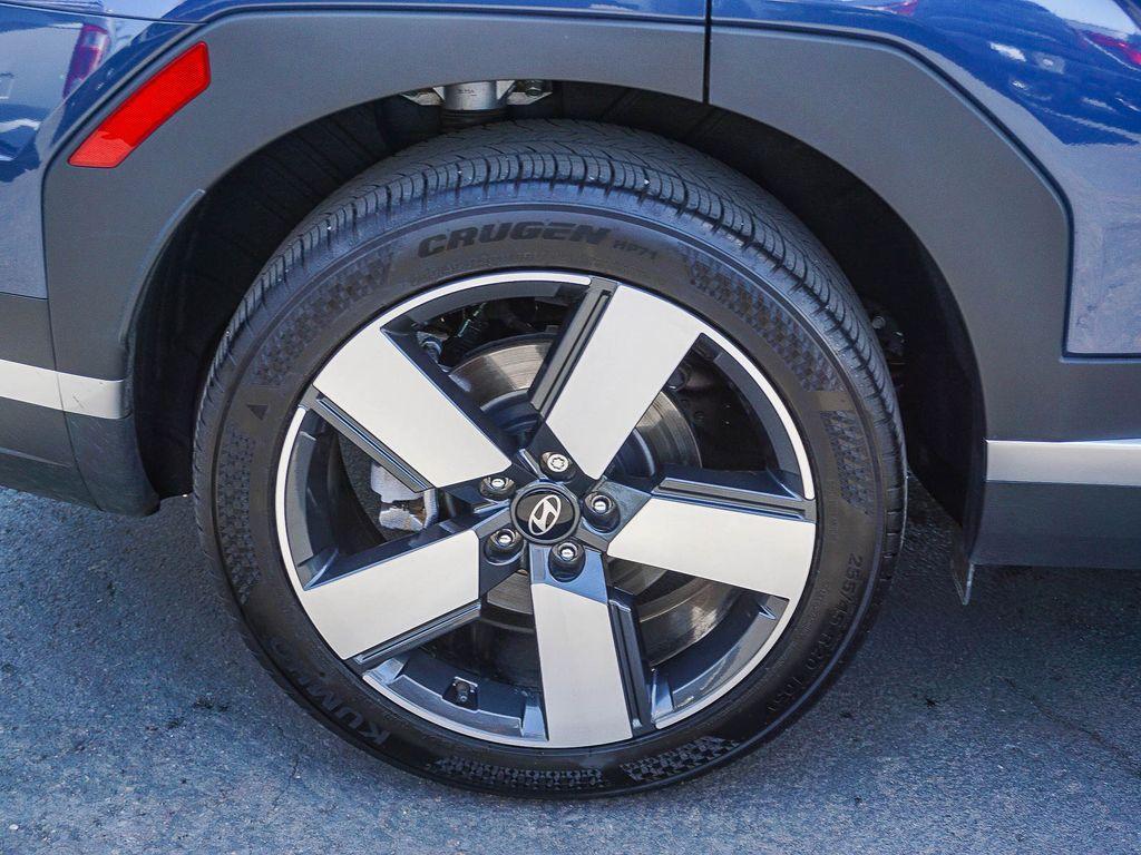 used 2025 Hyundai Santa Fe car, priced at $36,412