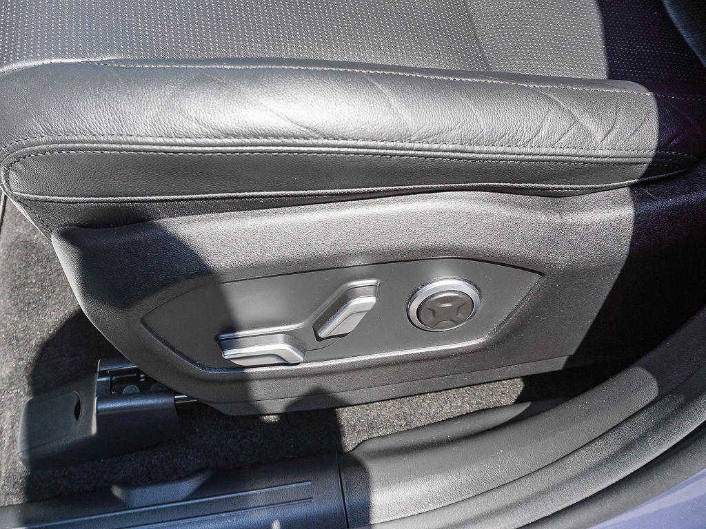used 2025 Hyundai Santa Fe car, priced at $36,412