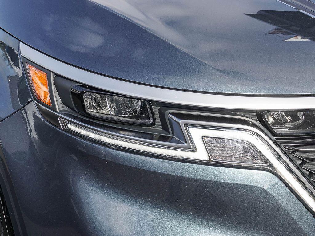 used 2024 Kia Carnival car, priced at $34,203