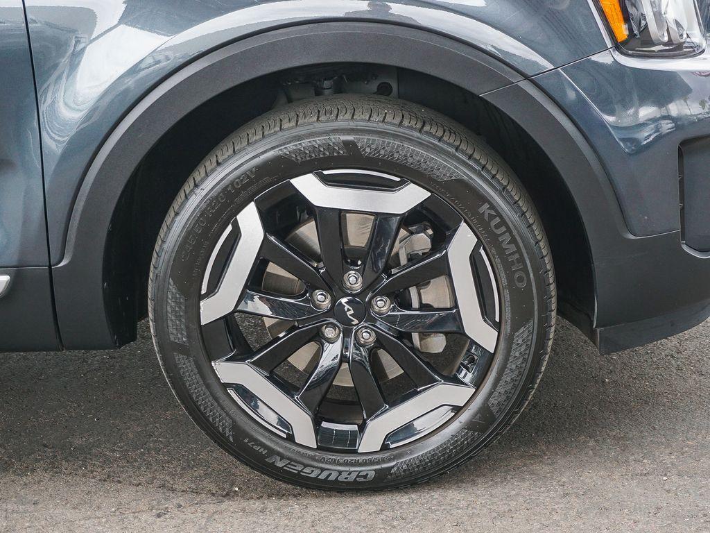 used 2024 Kia Telluride car, priced at $34,991