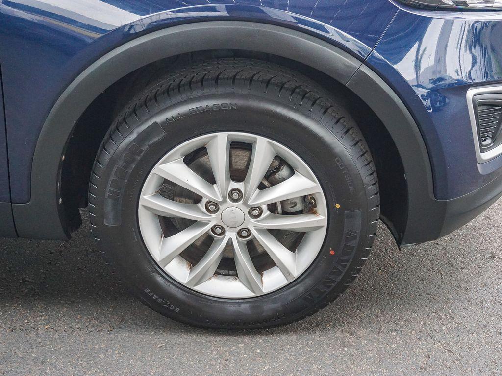 used 2016 Kia Sorento car, priced at $10,902