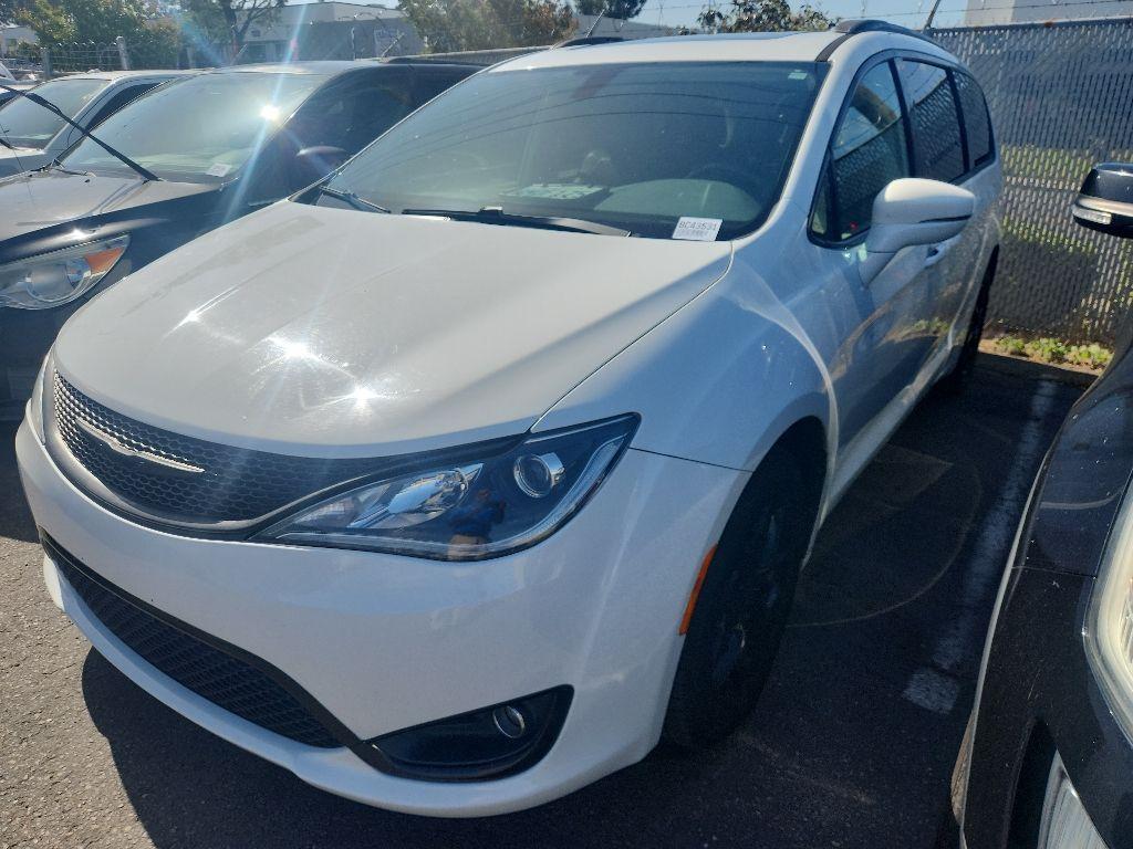 used 2018 Chrysler Pacifica car, priced at $14,491