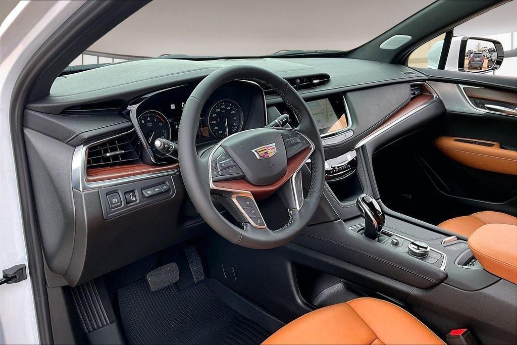 new 2026 Cadillac XT5 car, priced at $60,219
