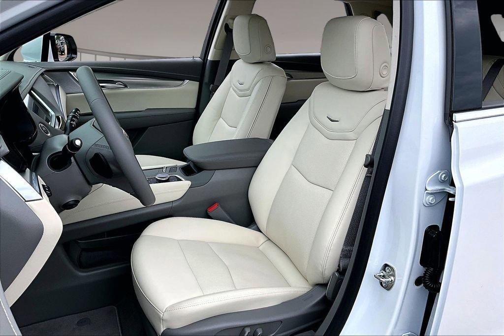 new 2026 Cadillac XT5 car, priced at $59,343
