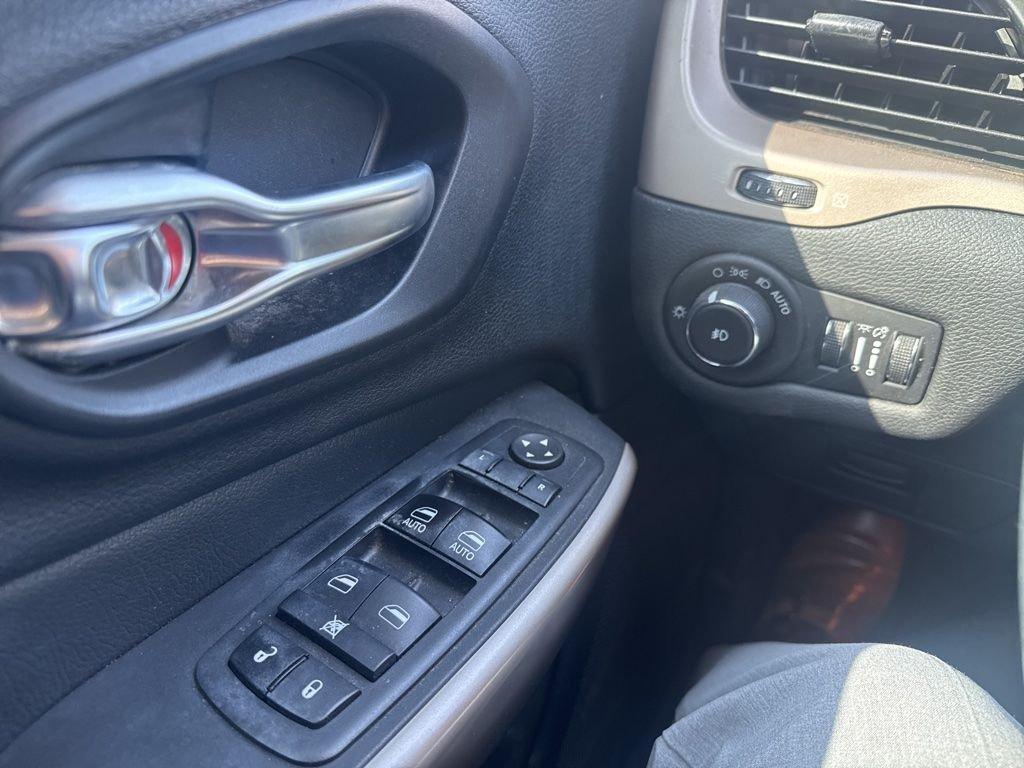 used 2017 Jeep Cherokee car, priced at $9,199