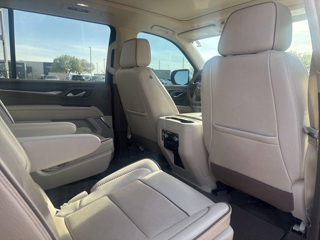 used 2022 GMC Yukon XL car, priced at $48,588