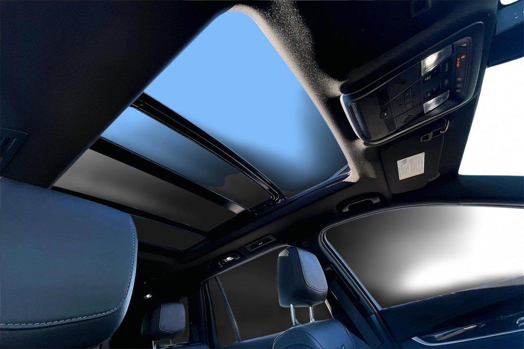 used 2025 Cadillac XT6 car, priced at $44,500