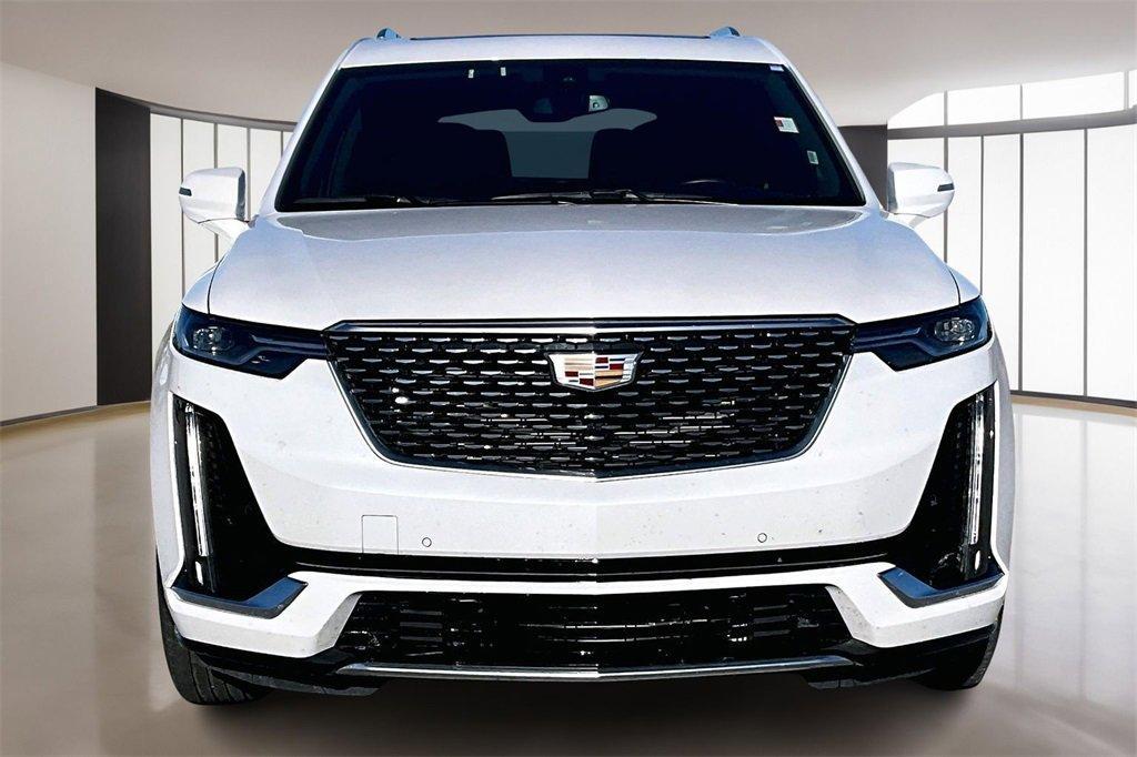 used 2025 Cadillac XT6 car, priced at $44,500