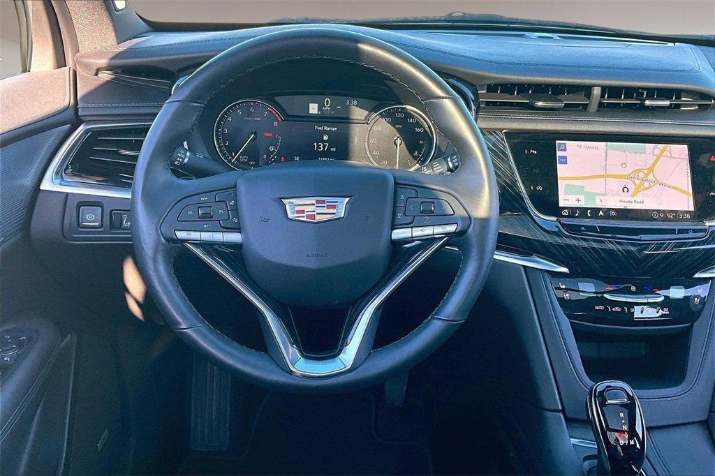 used 2025 Cadillac XT6 car, priced at $44,500