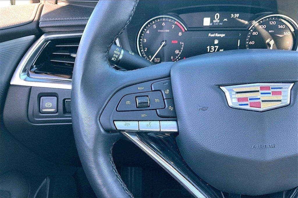 used 2025 Cadillac XT6 car, priced at $44,500