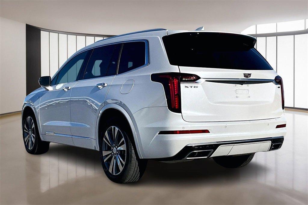 used 2025 Cadillac XT6 car, priced at $44,500