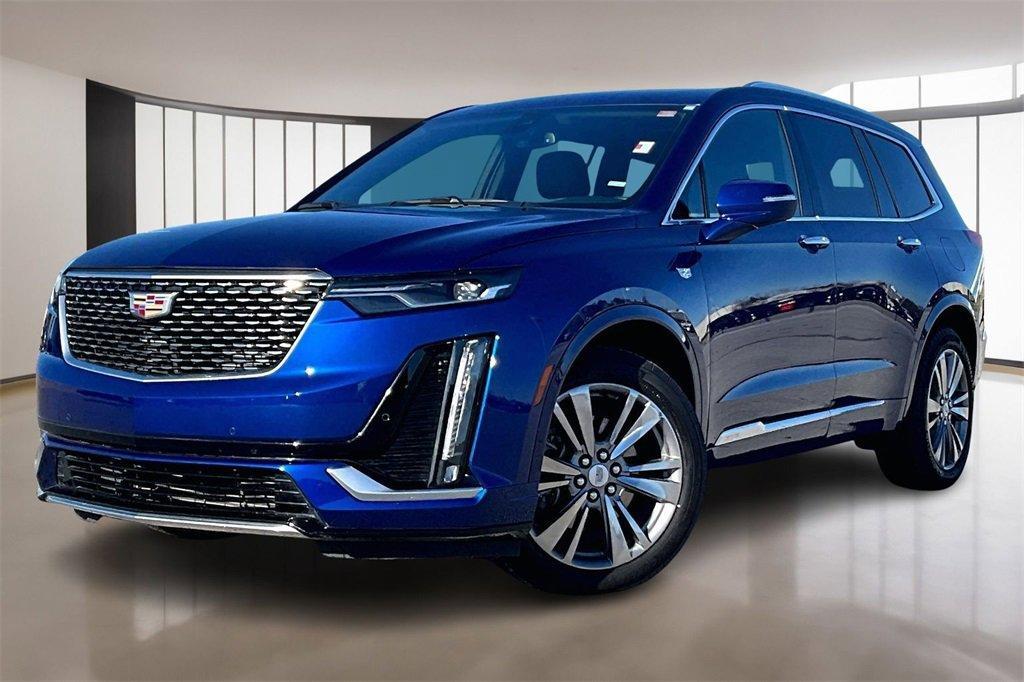 used 2025 Cadillac XT6 car, priced at $43,000