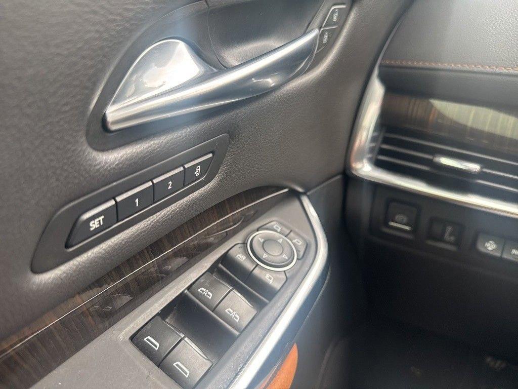 used 2020 Cadillac XT4 car, priced at $21,687