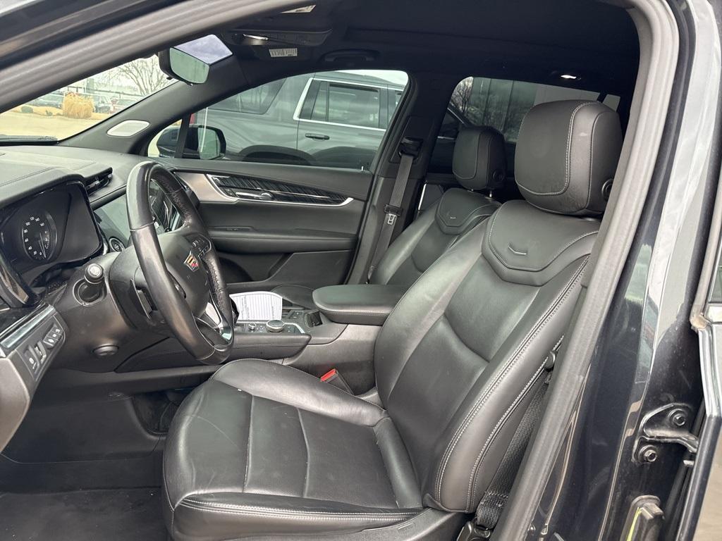 used 2023 Cadillac XT6 car, priced at $34,101