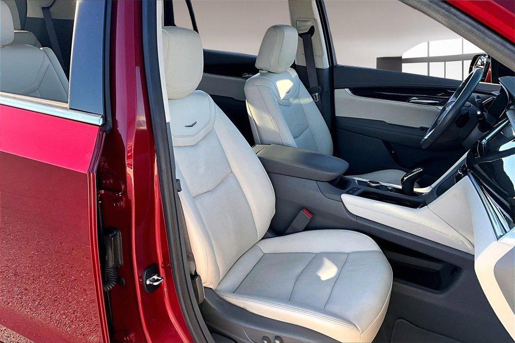 used 2023 Cadillac XT6 car, priced at $38,500