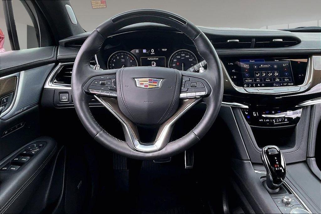 used 2025 Cadillac XT6 car, priced at $55,487