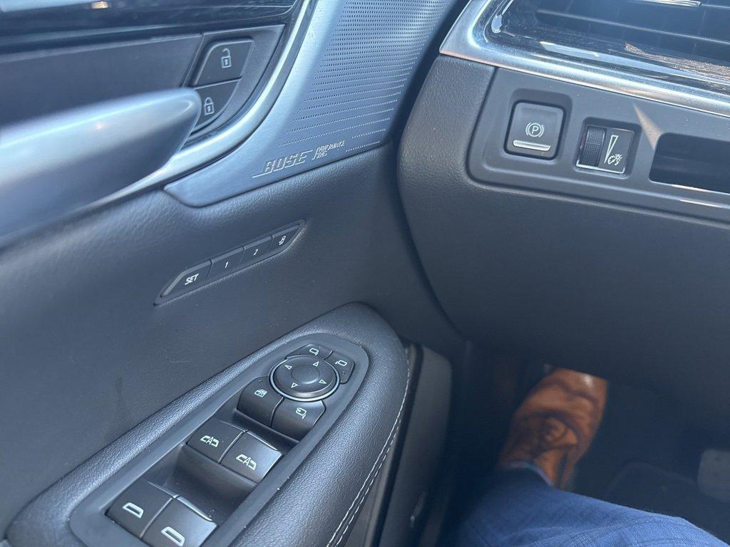 used 2025 Cadillac XT5 car, priced at $40,988