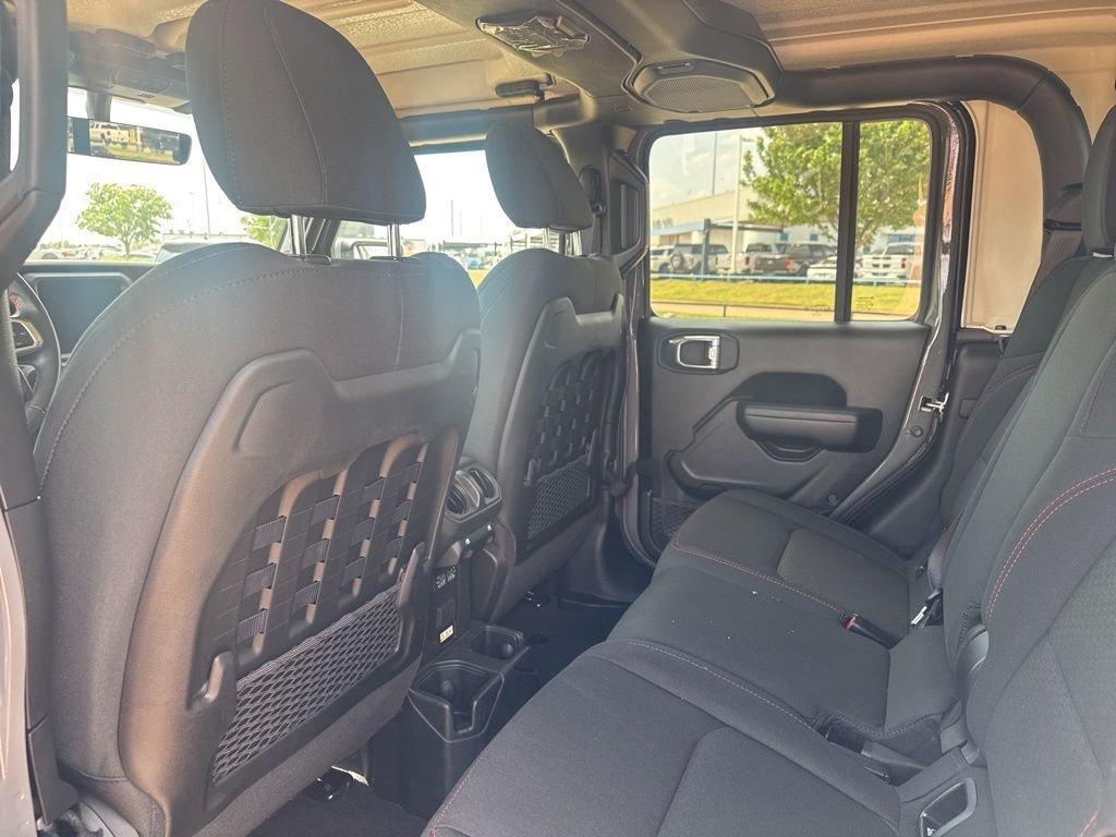 used 2022 Jeep Gladiator car, priced at $43,687