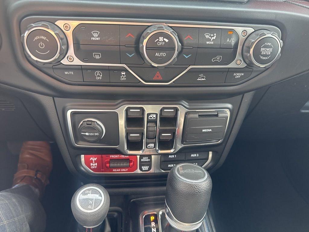used 2022 Jeep Gladiator car, priced at $43,687