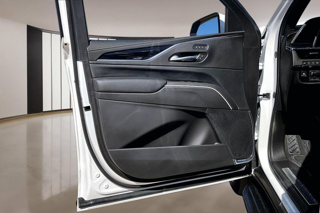 used 2024 Cadillac Escalade car, priced at $76,199