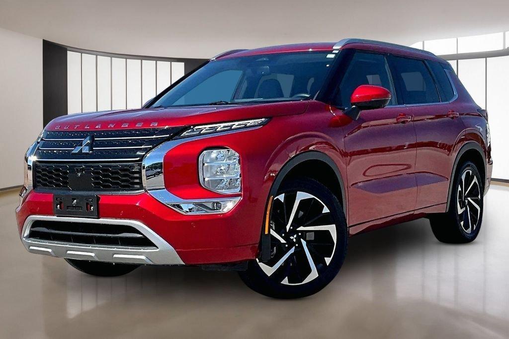 used 2024 Mitsubishi Outlander car, priced at $28,297